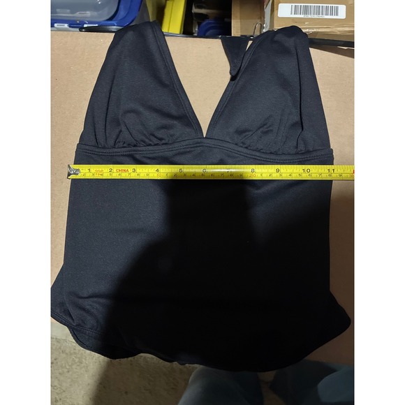 Gap Women's One Piece Halter‎ Swimsuit - Lightly Padded, Black, Size Medium - Picture 10 of 11